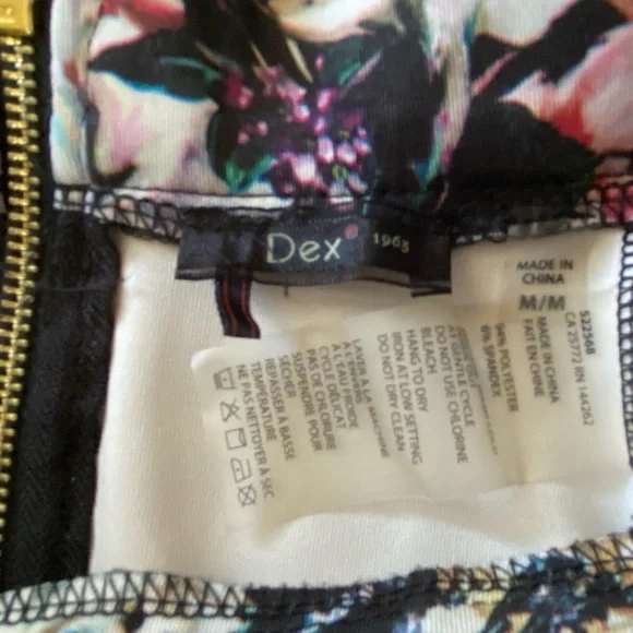 111. DEX Mini-Skirt - Licorice Black/Floral - Size Medium - Picture 6 of 11